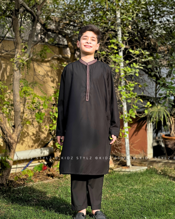 Boys Black Embroidery Kurta,Trouser (Viscose)